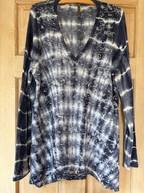 XCVI Navy and White Tie-Dye V-Neck Long Sleeve Knit Tunic XL Made in USA